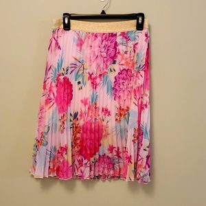 3/$24 - CANDIE'S Floral Pleated Skirt